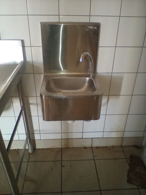 Final fix plumbing installation at fuel station in Pretoria West